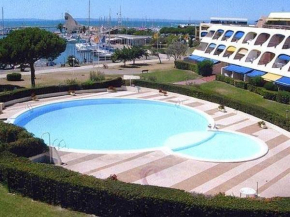 Studio refait à neuf pour 4 pers. à Port Camargue - FR-1-731-121